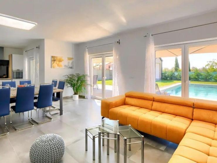 Villa Edi-Heated Pool & E-Bike Sisan Exterior foto