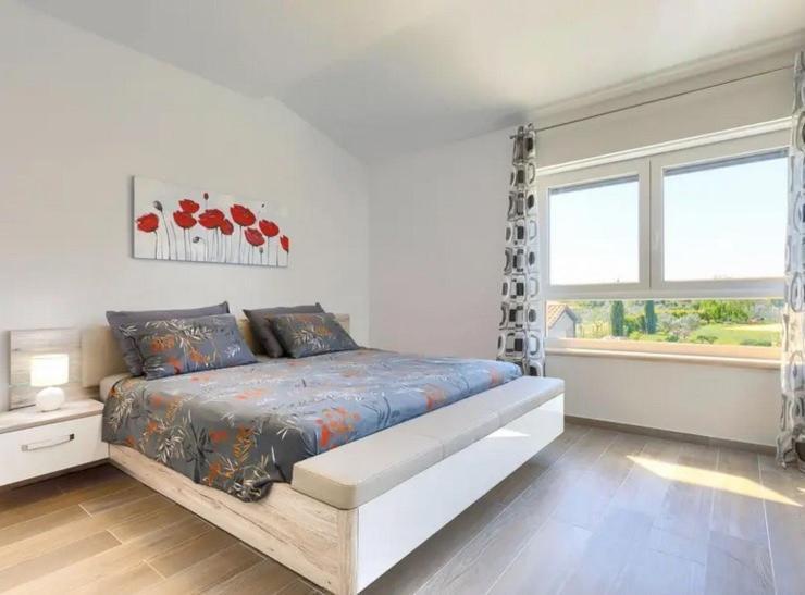 Villa Edi-Heated Pool & E-Bike Sisan Exterior foto